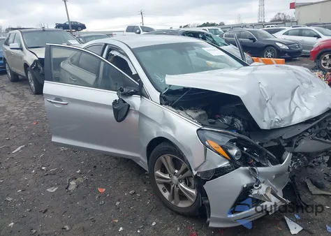 2019 Hyundai Sonata Sel z USA, uszkodzony, nr VIN 5NPE34AF8KH747231